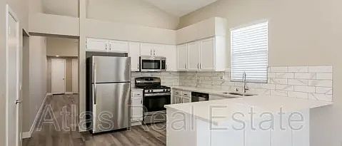 2nd image of 1841 Vista Del Oso Way