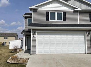 3225 Rutland Dr, Bismarck, ND 58504