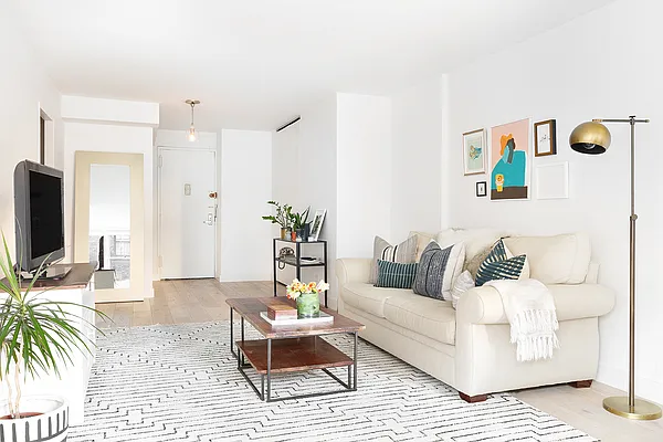 Sold by Compass | media 7