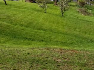 5107 Briscoe Rd, Parkersburg, WV 26105