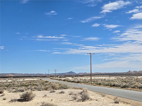 2nd image of 3 N Side Rd