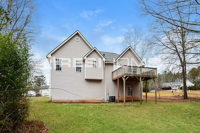 215 N Willow Ct — Photo 13