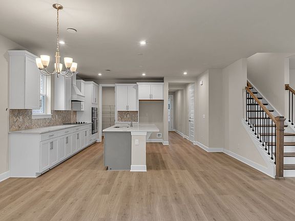 5th image of 3004 Sawgrass Ln
