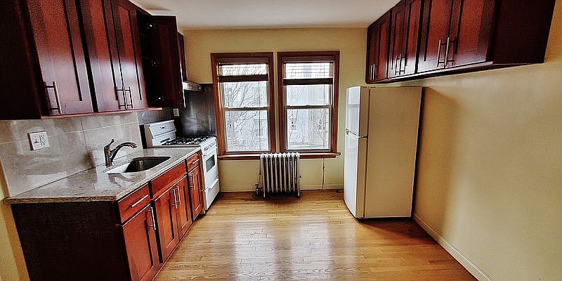 1st image of 20-42 33rd St #3MM