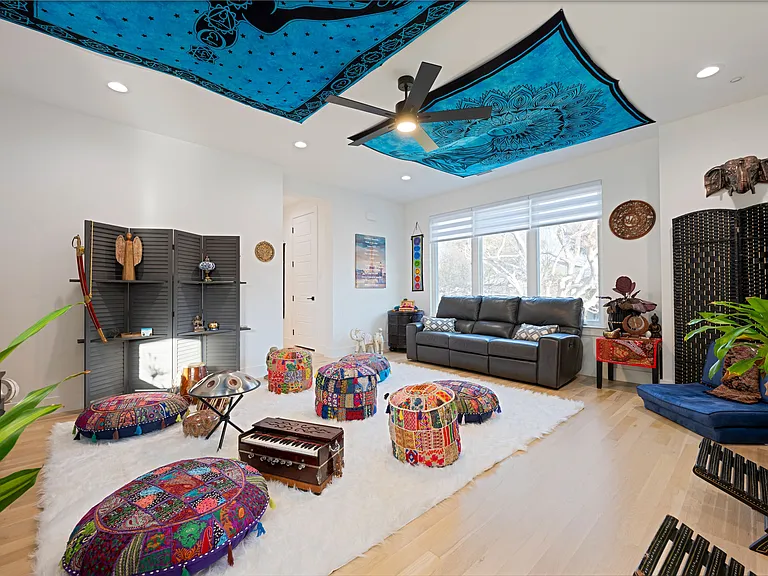 3111 Hedgerow Dr — Photo 38