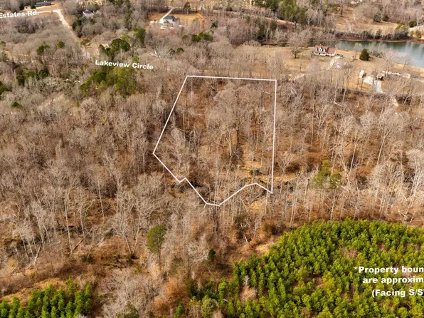 218 Lakeview Cir, Woodruff, SC 29388