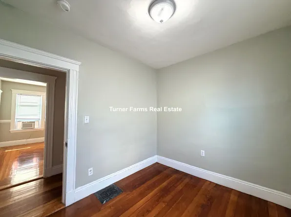 18 Perry St, Somerville, MA