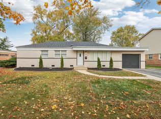 5924 W 109th St, Chicago Ridge, IL 60415