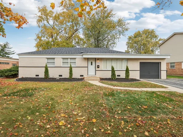 5924 W 109th St, Chicago Ridge, IL 60415