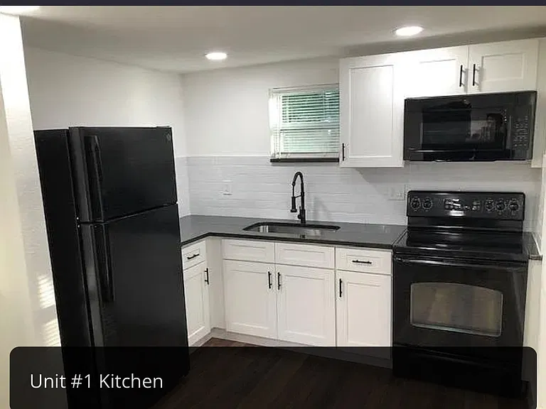 800 15th Ave S #1A — Photo 2