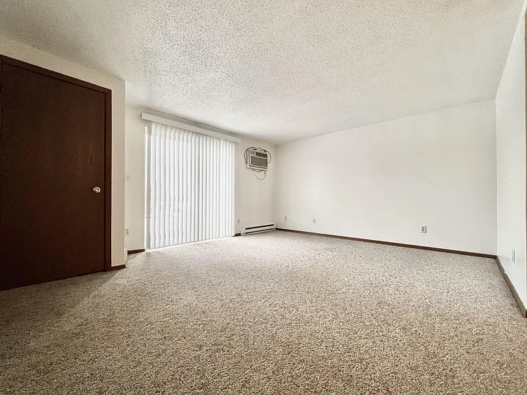 305 Willow St #5 — Photo 2