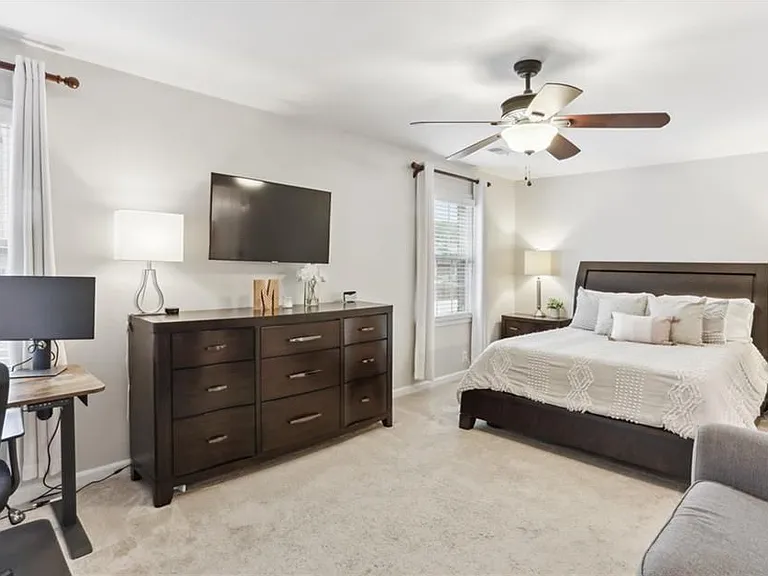 1601 Executive Park Ln — Photo 12