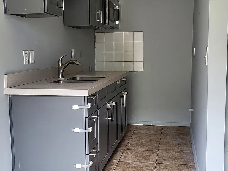 82259 Valencia Ave #C — Photo 4