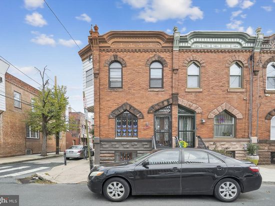 2327 S 13th St, Philadelphia, PA 19148