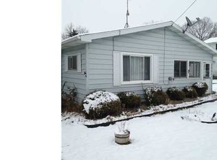 223 W Water St, Maple Rapids, MI 48853
