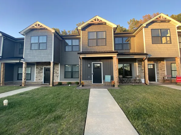 140 Sunburst Villa Dr #1, Evington, VA 24550