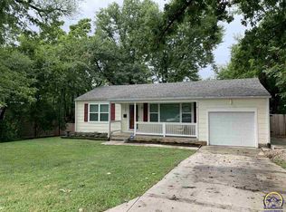 2207 SW Mulvane St, Topeka, KS 66611