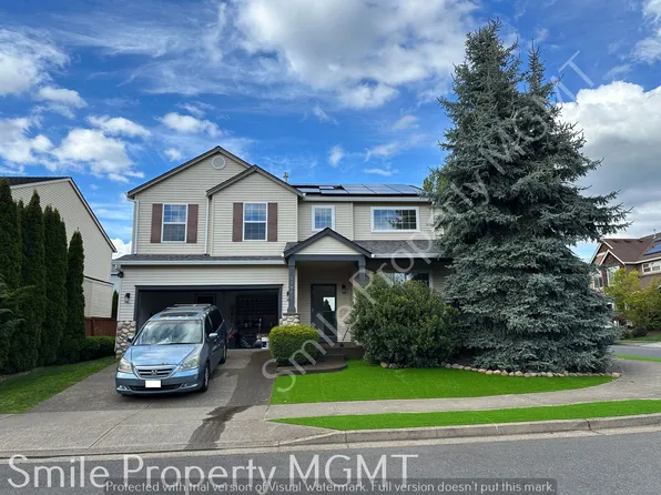 15643 SE Kensington Dr, Clackamas, OR 97015