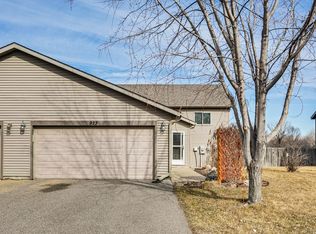 923 Wolf Ridge Ln, Waterville, MN 56096