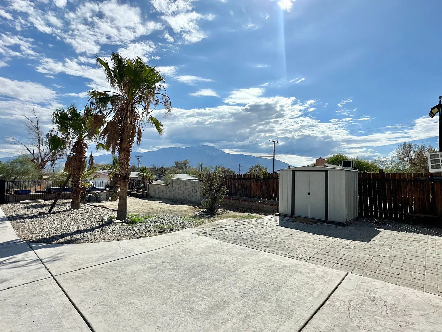 4 bed, 1.5 bath, $2,200 — Photo 2