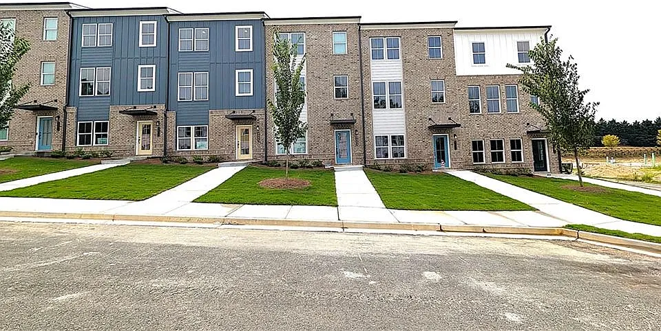 3053 Beacon Bend Xing