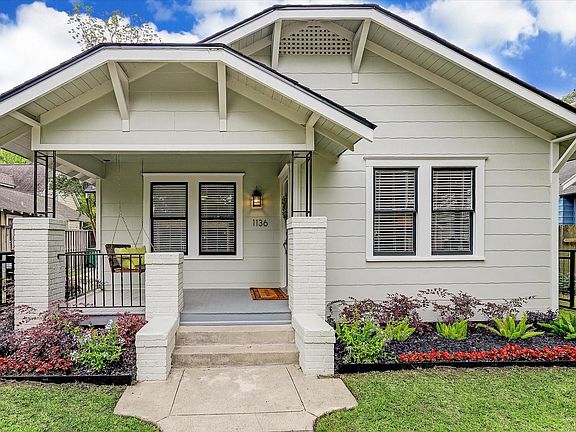 4th image of 1136 Dunbar St