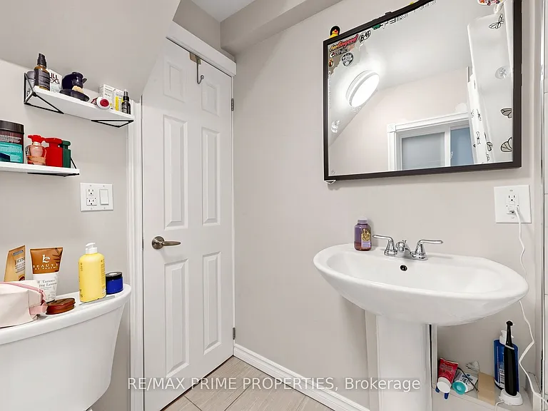 19108 Centre St #3 — Photo 8