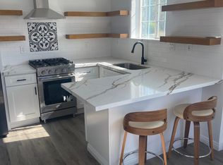 1373 Edgefield St #B, Upland, CA 91786