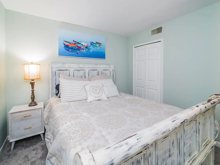 10170 Beach Dr SW — Photo 15