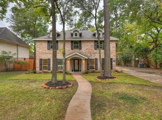 8127 Glencliffe Ln, Houston, TX 77070