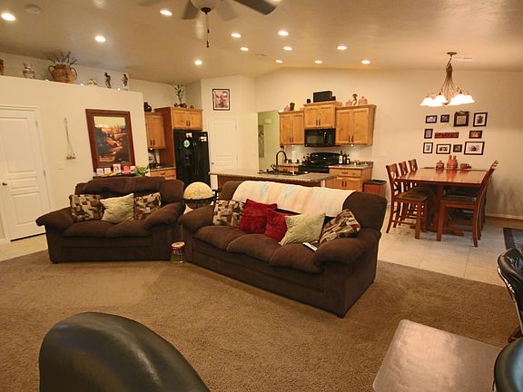 5th image of 2411 E Valley Springs Dr