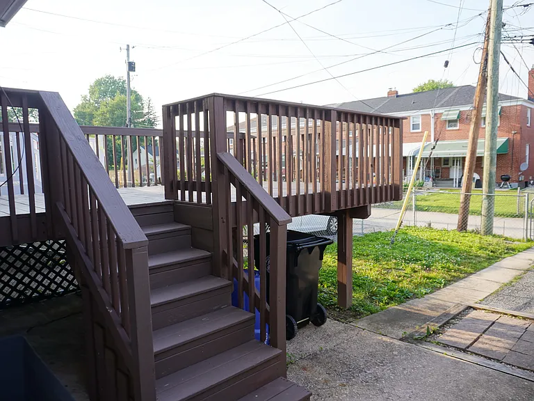 1710 Weston Ave — Photo 37