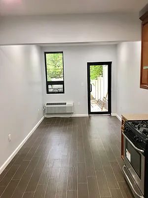 Rented by The MJS Group NY LLC | media 12