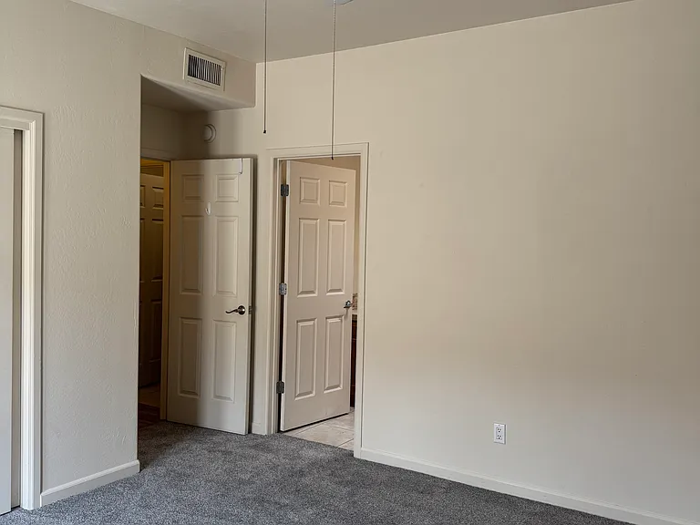 3039 Southern Blvd SE #A — Photo 10