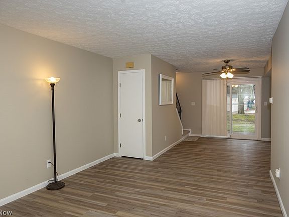 5th image of 13716 Oakbrook Dr #3716