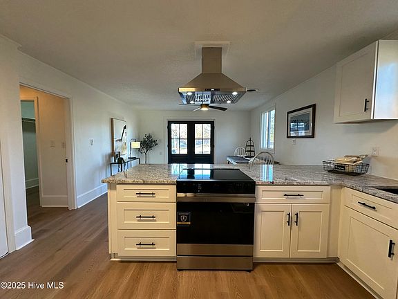 2nd image of 111 Asbury Road