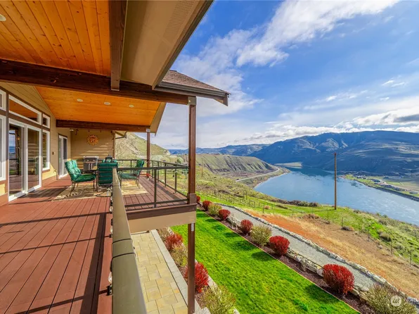 525 Columbia View Road, Chelan, WA 98816
