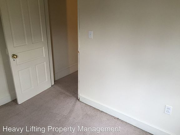 3rd image of 1424 Liberty St