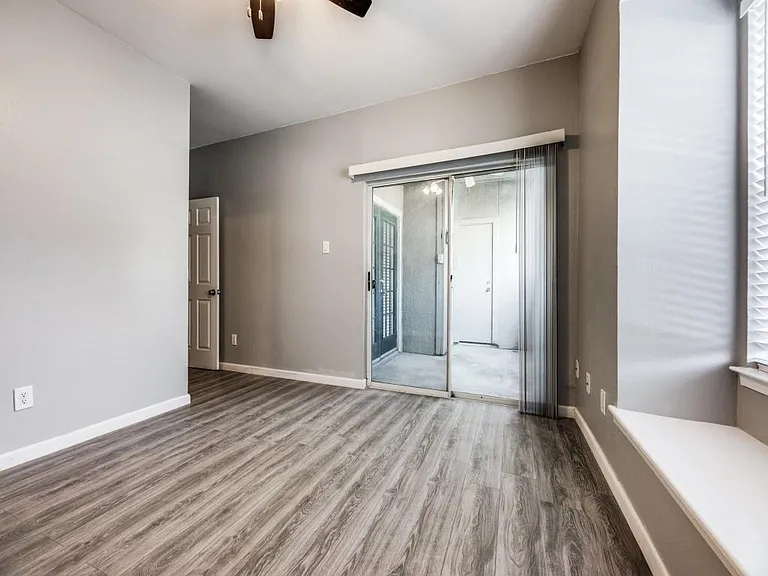 8601 Park Ln #416 — Photo 9