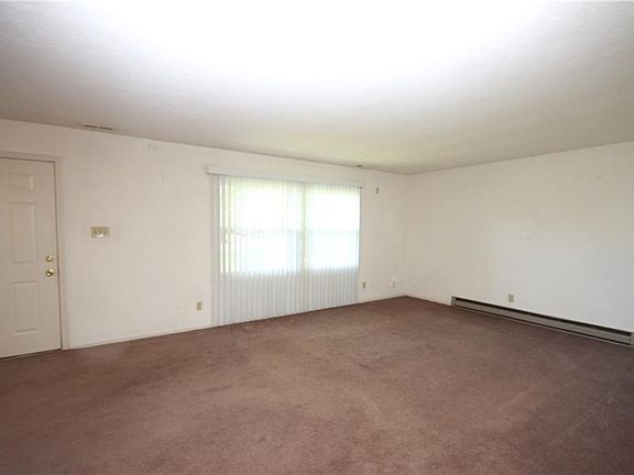 2nd image of 1023 Richfield Ln