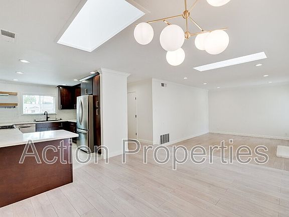 4th image of 2126 Warmwood Ln