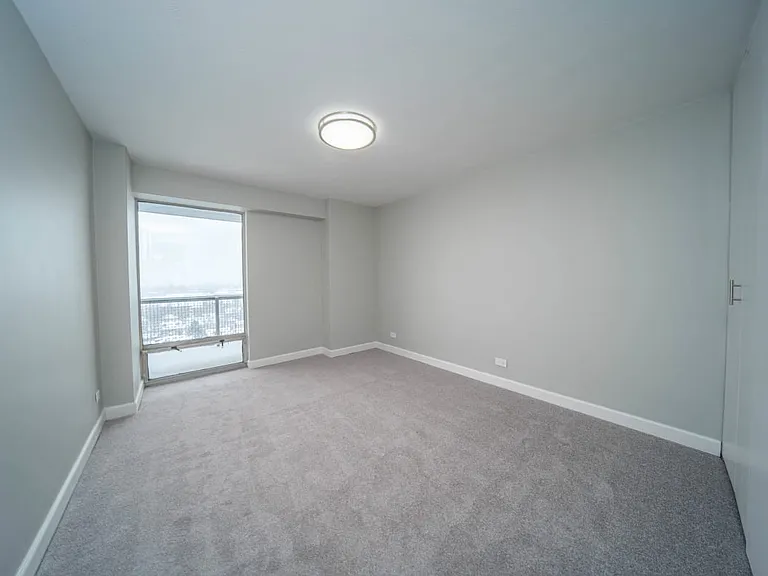 The Jefferson Apartments — Photo 14