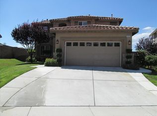32331 Lace Oak Dr, Lake Elsinore, CA 92532