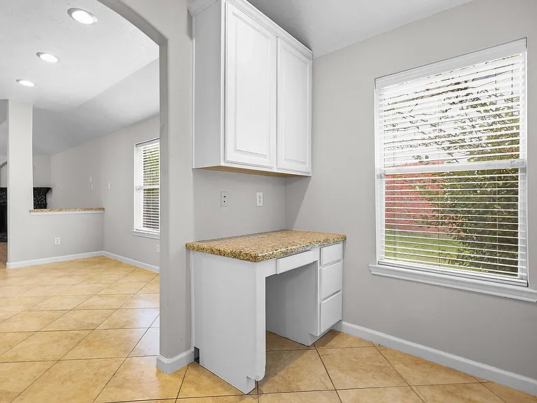 25910 N Lakefair Dr — Photo 10