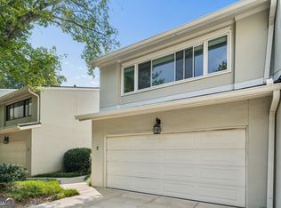 2 Gilbert Trl NE, Atlanta, GA 30308