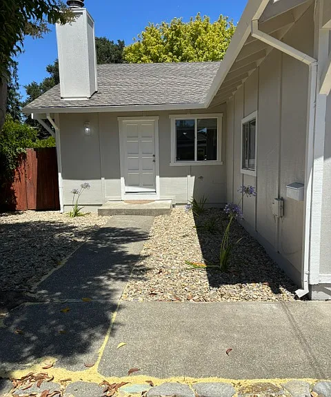 609 6th St — Photo 3
