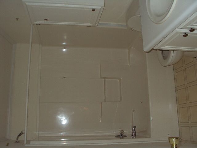 2nd image of 812 Old Chester Rd
