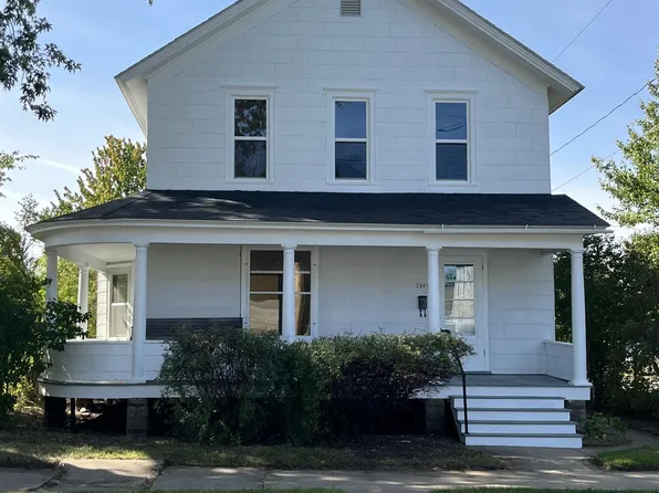 1009 16th St, Menominee, MI 49858