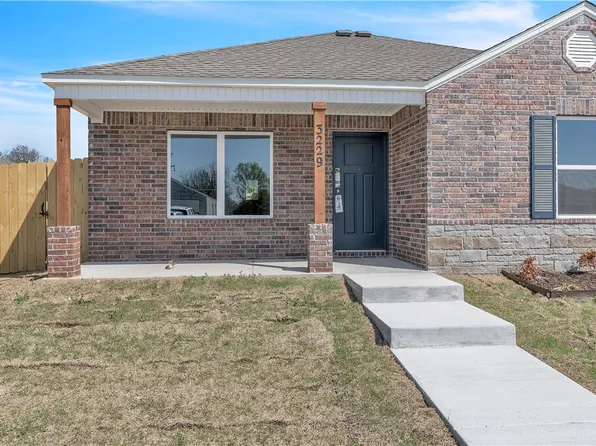 3229 Wolf Creek St, Springdale, AR 72764