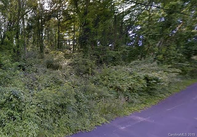 2nd image of 18 Crabapple Ln